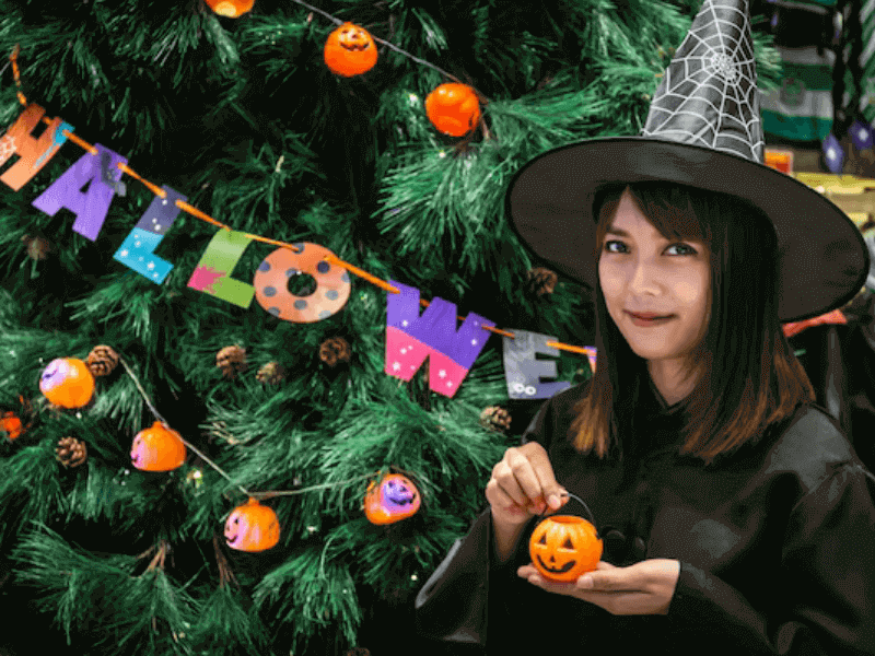 DIY Halloween Party Witch Costume